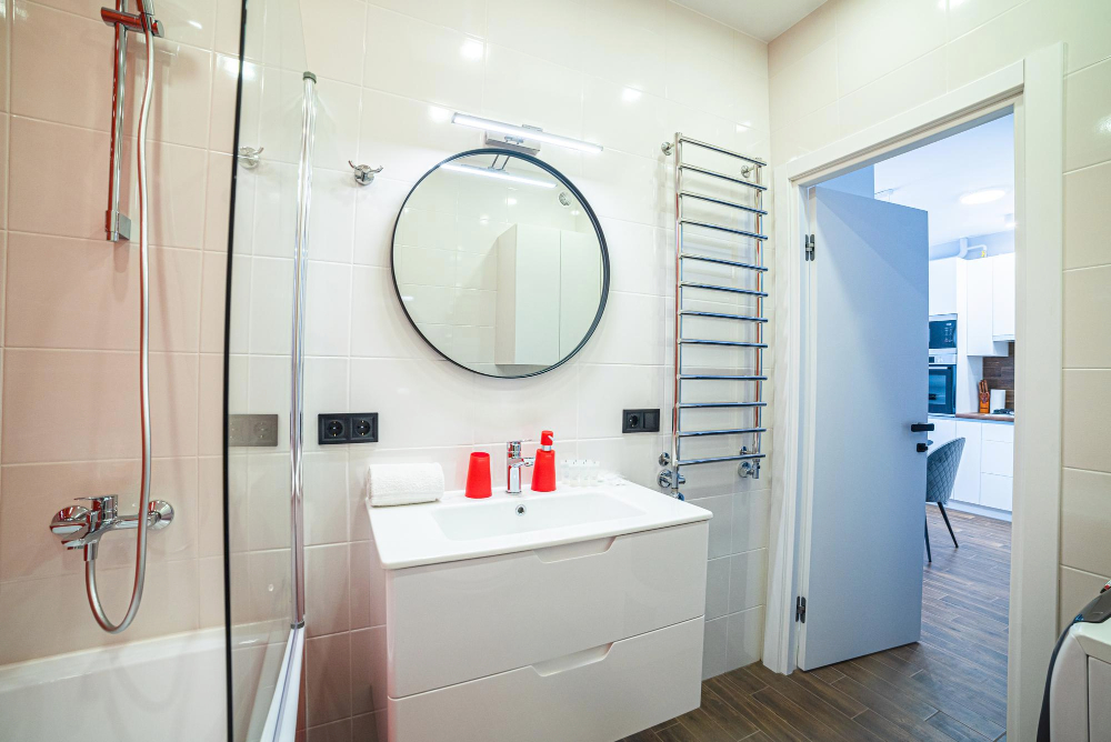 Reformas de baños pequeños para tenerlos listos antes del regreso al cole con Sikora Reformas en Pamplona