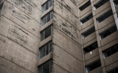 Retirada de amianto y uralita en comunidades de vecinos en Pamplona y Navarra