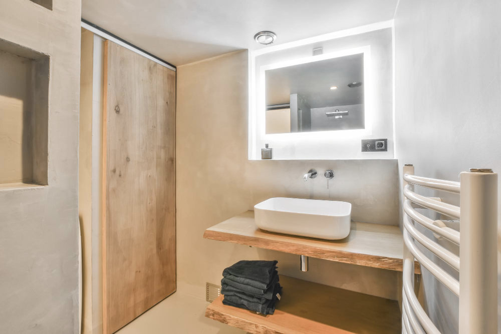 Reformar tu baño en Pamplona: 3 claves para aprovechar cada metro con estilo y funcionalidad